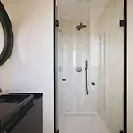 Cannes, Splendide Dans Un Domaine Prive Вилла Ле-Канне