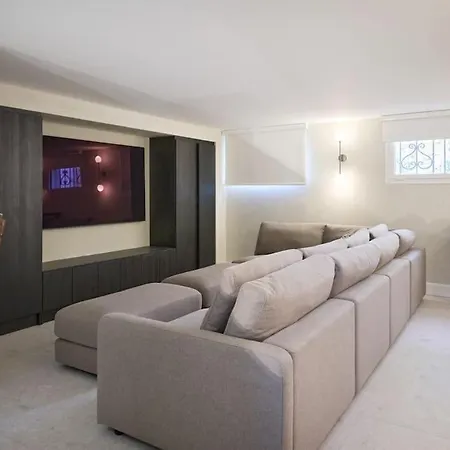 Cannes, Splendide Dans Un Domaine Prive *