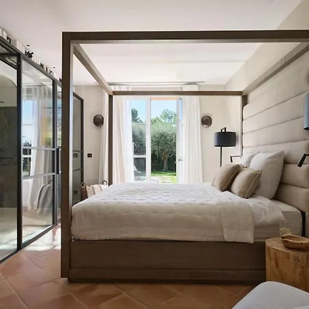 Cannes, Splendide Dans Un Domaine Prive *