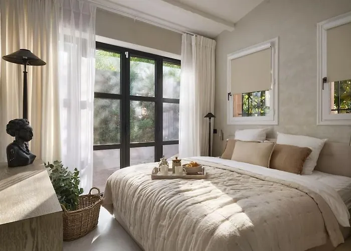 Cannes, Splendide Dans Un Domaine Prive * لو كانيت