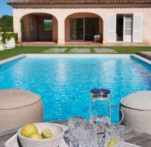 Cannes, Splendide Dans Un Domaine Prive لو كانيت